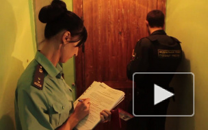 Не достучались: неплательщики так и не открыли двери приставам Кировского района