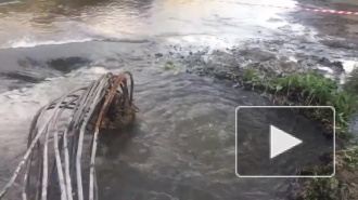 На Обуховской обороны рабочие нечаянно повредили водопровод