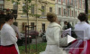 Невесты вышли на охоту: флешмоб на Фурштадтской