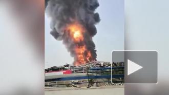 В порту Бейрута начался сильный пожар