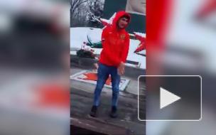 Житель Ставрополья станцевал лезгинку у Вечного огня, а после извинился