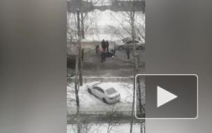 Женщина попала под колеса автомобиля на Придорожной Аллее