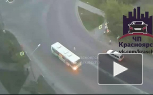 Жуткое видео из Красноярска: Маршрутный автобус насмерть сбил ребенка на "зебре"