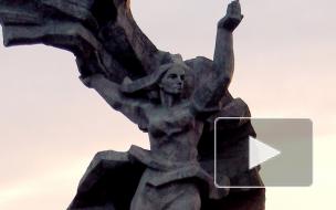 Полиция Латвии перекрыла доступ к памятнику Освободителям Риги