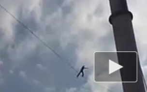 Опасное видео из Нальчика: канатоходец шокировал горожан