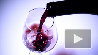 В Госдуме не поддержали идею продлить продажу российского вина до полуночи