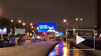 Петербургские автомобилисты приняли участие в акции по поддержке врачей