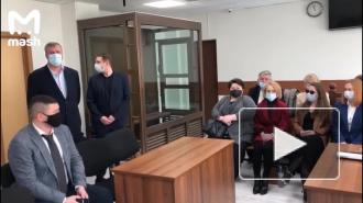 Суд в Москве дал условный срок двум пожарным по делу о гибели их коллег при тушении склада