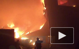 Появилось видео с места пожара на улице Салова