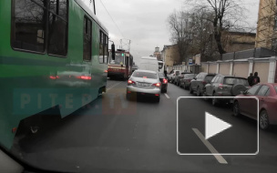 Из-за ДТП на Обводном канале парализовано движение трамваев 