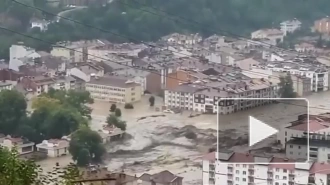 В Турции четыре человека погибли при наводнении