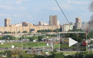 На МКАДе перевернулся грузовик с газовыми баллонами 