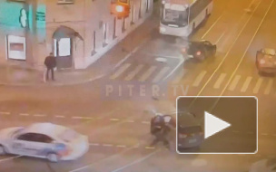 Видео: на трамвайных путях на Лиговском произошло ДТП