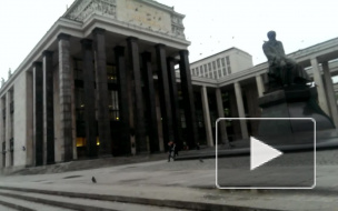 В Москве люди спасались из библиотеки из-за угрозы взрыва