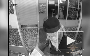 Появилось видео ограбления ювелирного магазина в Красноярске