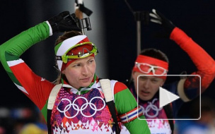 Масс-старт, женщины: падение Зайцевой и третья победа Домрачевой