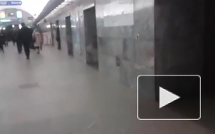 Станцию "Московская" закрыли на вход и выход из-за подозрительной сумки