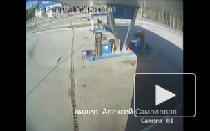 Появилось видео смертельного ДТП под Тюменью: два грузовика смяли легковушку