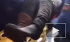 Видео из Москвы: Под девушкой-пассажиркой автобуса проломился пол