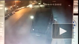 В Перми водитель протаранил несколько припаркованных авто (видео)