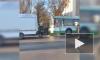 В Москве автобус с пассажирами протаранил стоящий грузовик 
