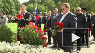 На Смоленском мемориальном кладбище почтили память жертв блокады Ленинграда