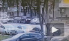 Видео: на улице Ленсовета произошло ДТП из-за невнимательного водителя 