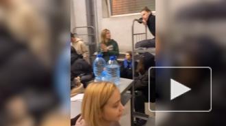 Главреда "Медиазоны" и еще 27 человек отправили в восьмиместную камеру
