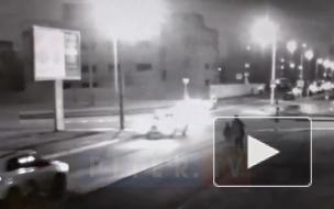 Момент ДТП с двумя "Шевроле" на улице Партизана Германа попал на видео