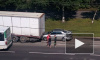 На Светлановском маршрутка с пассажирами отбросила легковушку в грузовик 