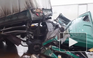 Жуткое видео: МКАД не поделили три фуры