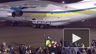 Владимир Зеленский встретил освобожденных украинцев в аэропорту Киева