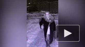 Полиция задержала водителя, который сорвал с пассажирки золотую цепочку после поездки во Фрунзенском районе