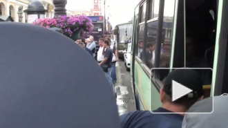У Гостиного двора на  «Стратегии 31»  задержано полсотни протестующих