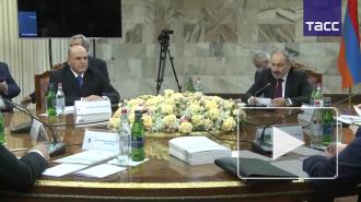 Пашинян поблагодарил премьеров стран ЕАЭС, прибывших в трудное для Армении время