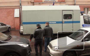 Азиат в маске голыми руками отобрал выручку в салоне связи на Наличной