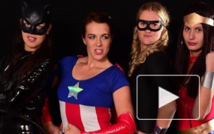 Теннисистки появились на вечеринке в вульгарных нарядах