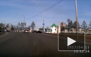 Пешеход перебегал на красный.