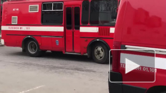 Пожар в бизнес-центре на Седова тушили 12 спецмашин
