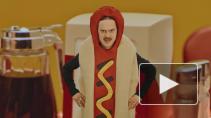 Участники группы Little Big устроили танцы в костюмах еды в новом клипе "Tacos"