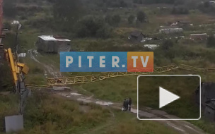 Видео: в Шушарах обрушился башенный кран 