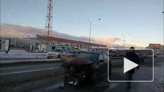 Видео: в ДТП на Выборгской набережной пострадали четверо