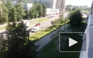 Улицу Зины Портновой затопила горячая вода