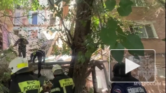 В Астрахани в жилом доме обрушился подъезд