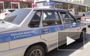 Любителей парковки на автобусных остановках жестоко наказали в Петербурге