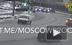 На северо-западе Москвы автомобиль сбил на пешеходном переходе ребенка