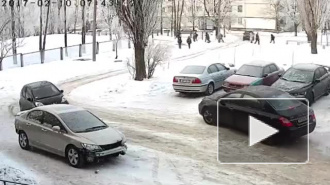 Странное видео 7ми ДТП за час с одной машиной взбудоражило смотрящих
