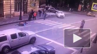 На Каменоостровском торопливый велосипедист сбил пешехода
