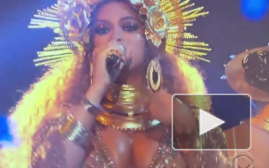  Беременная  Бейонсе поразила публику откровенным нарядом