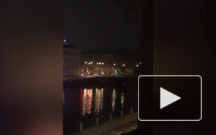 На набережной реки Фонтанки петербуржцы увидели погоню за "Фольксвагеном"